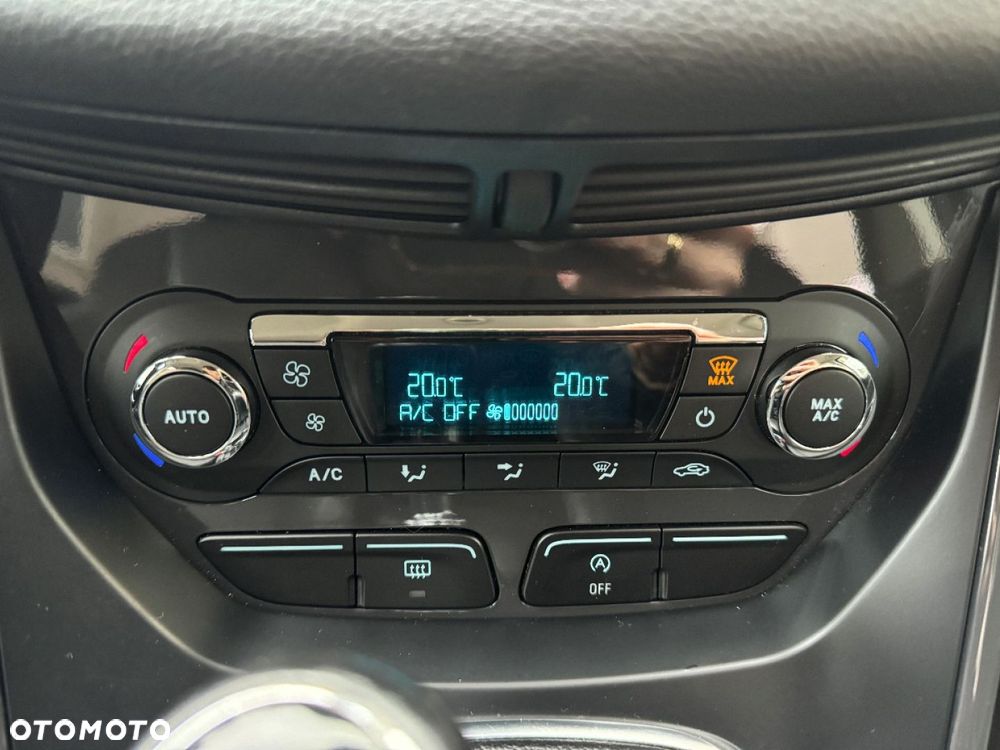 Ford Kuga 1.5 EcoBoost 2x4 Titanium - 29