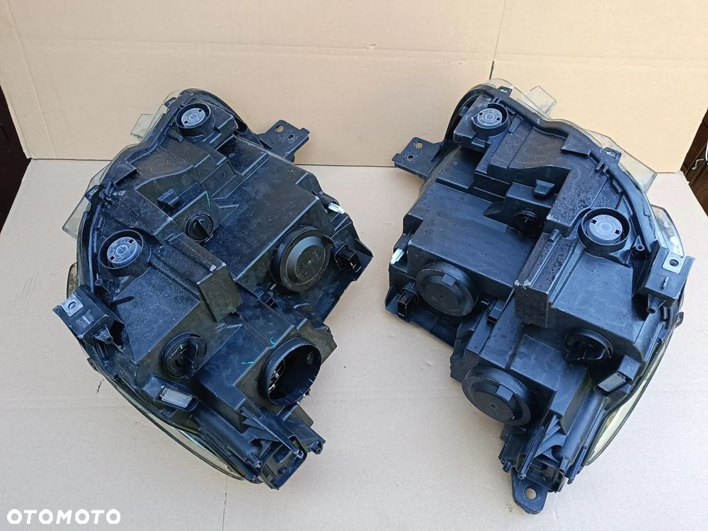 Lampa przednia prawa lewa Opel Combo E oryg - 6