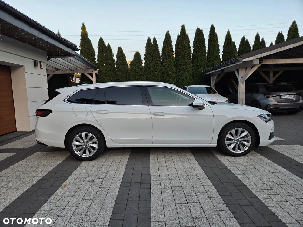 Skoda Superb 2.0 TDI SCR 4x4 Drive DSG - 23