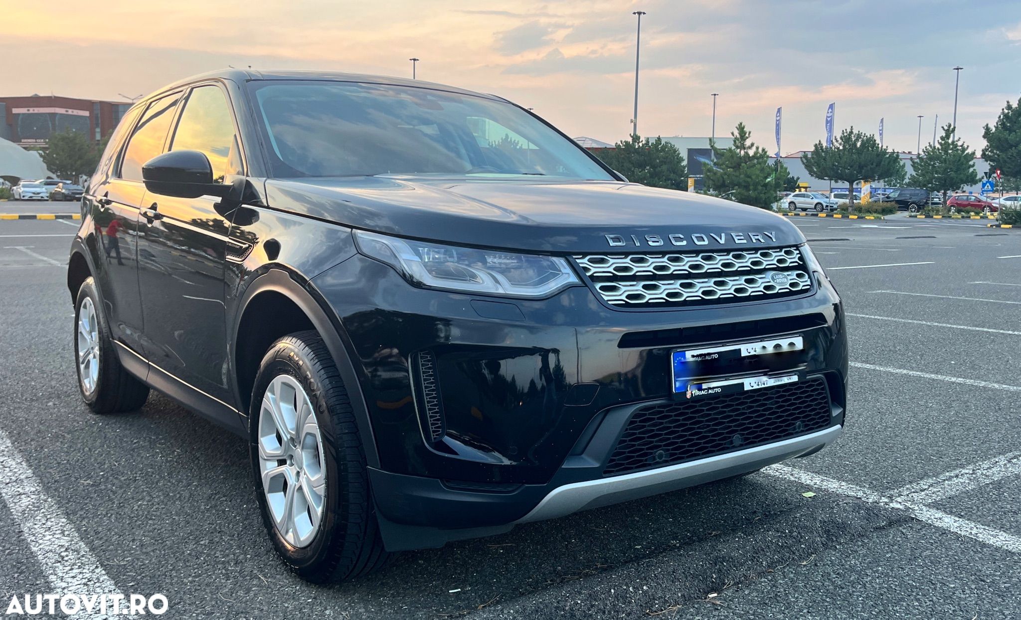 Land Rover Discovery Sport 2.0 D165 MHEV - 1