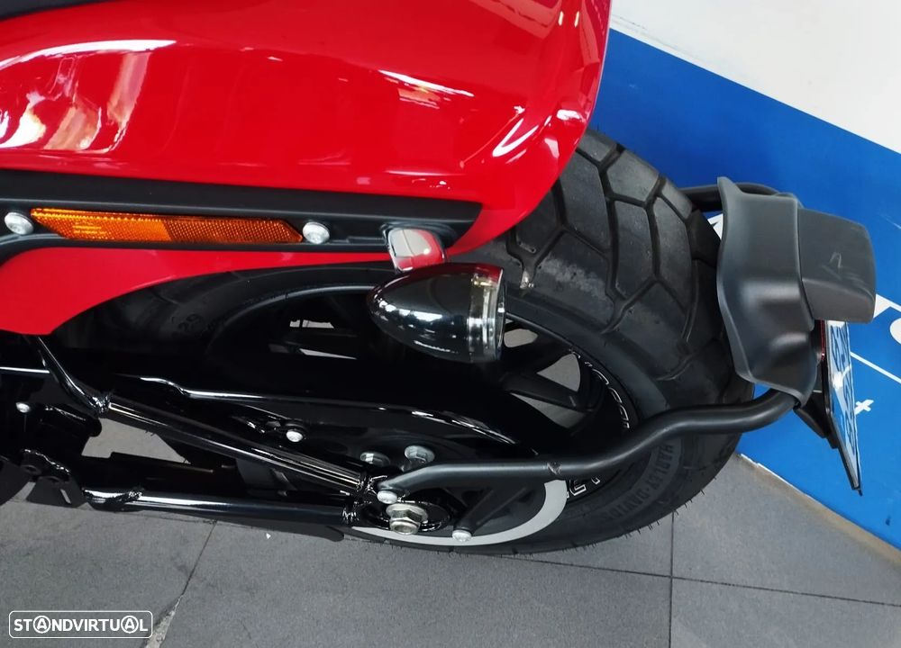 Harley-Davidson FX FAT BOB 114 - 7