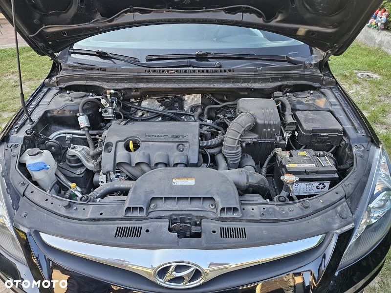 Hyundai i30 1.4 Comfort EU5 - 14