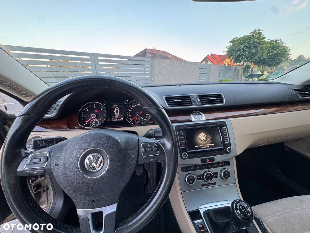 Volkswagen CC 2.0 TDI DPF BMT - 11
