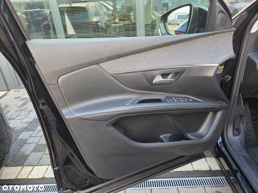 Peugeot 5008 1.5 BlueHDI Allure S&S EAT8 - 24