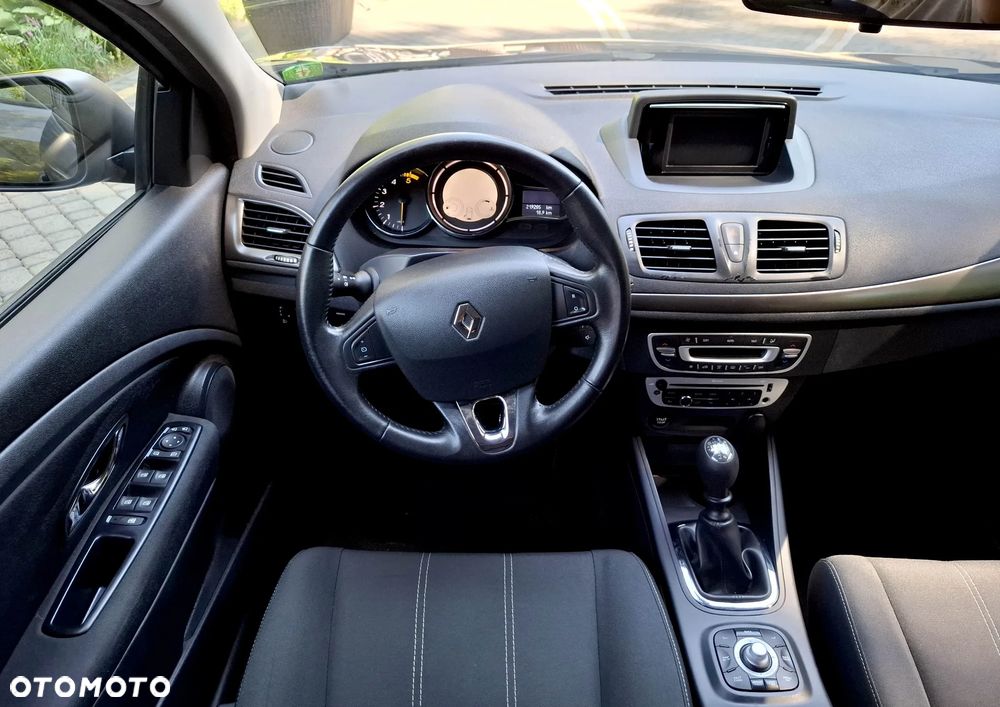 Renault Megane ENERGY dCi 110 Start & Stop Bose Edition - 26