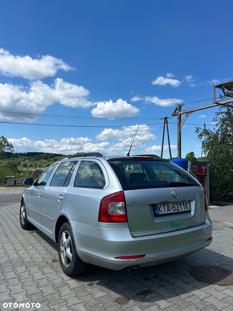 Skoda Octavia - 2
