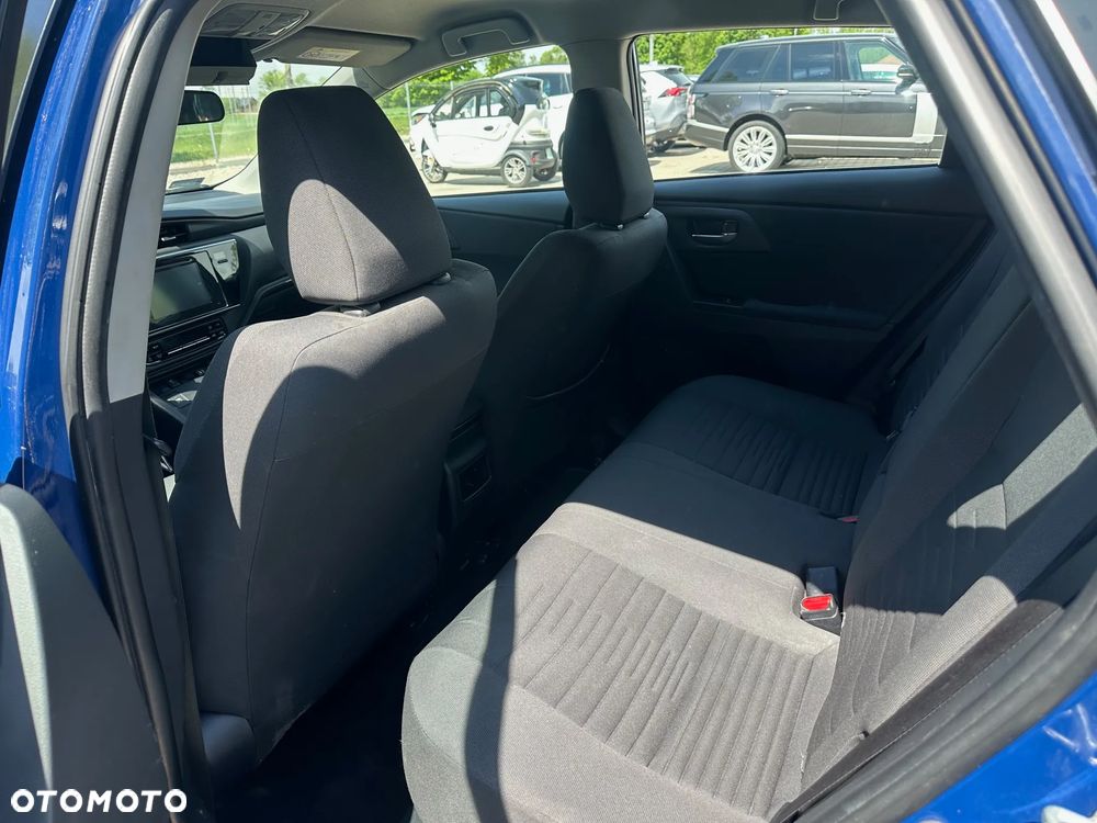 Toyota Auris - 9