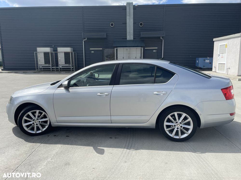 Skoda Octavia 1.6 TDI STYLE DSG - 15