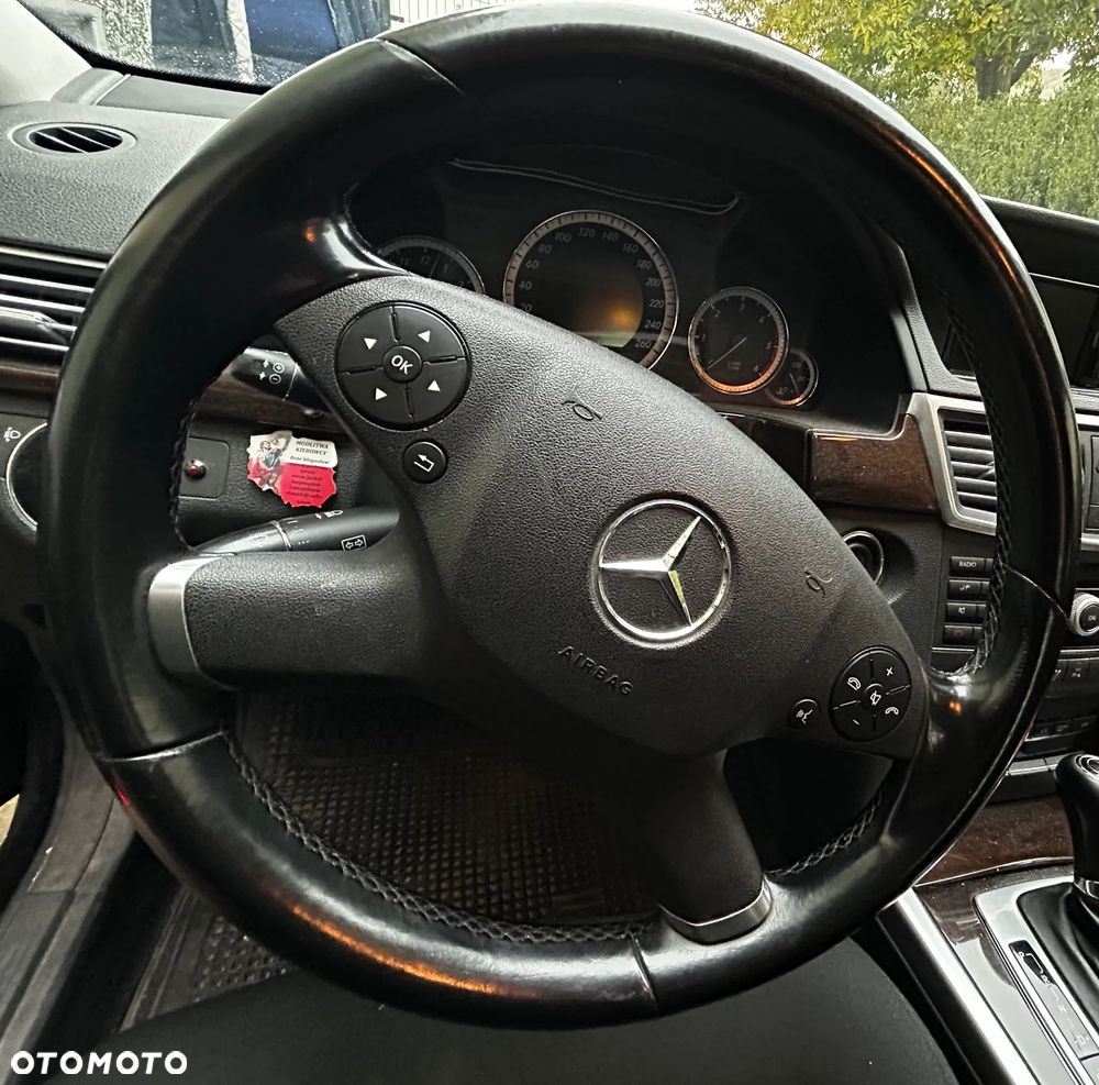 Mercedes-Benz Klasa E ver-220-t-cdi-dpf-blueefficiency-automatik - 16
