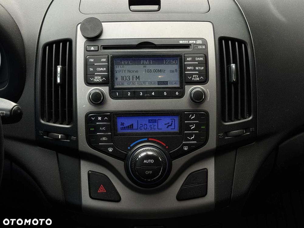 Hyundai i30 1.6 Comfort - 22