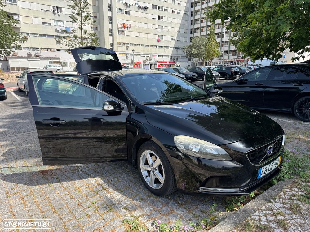 Volvo V40 2.0 D2 Momentum - 2