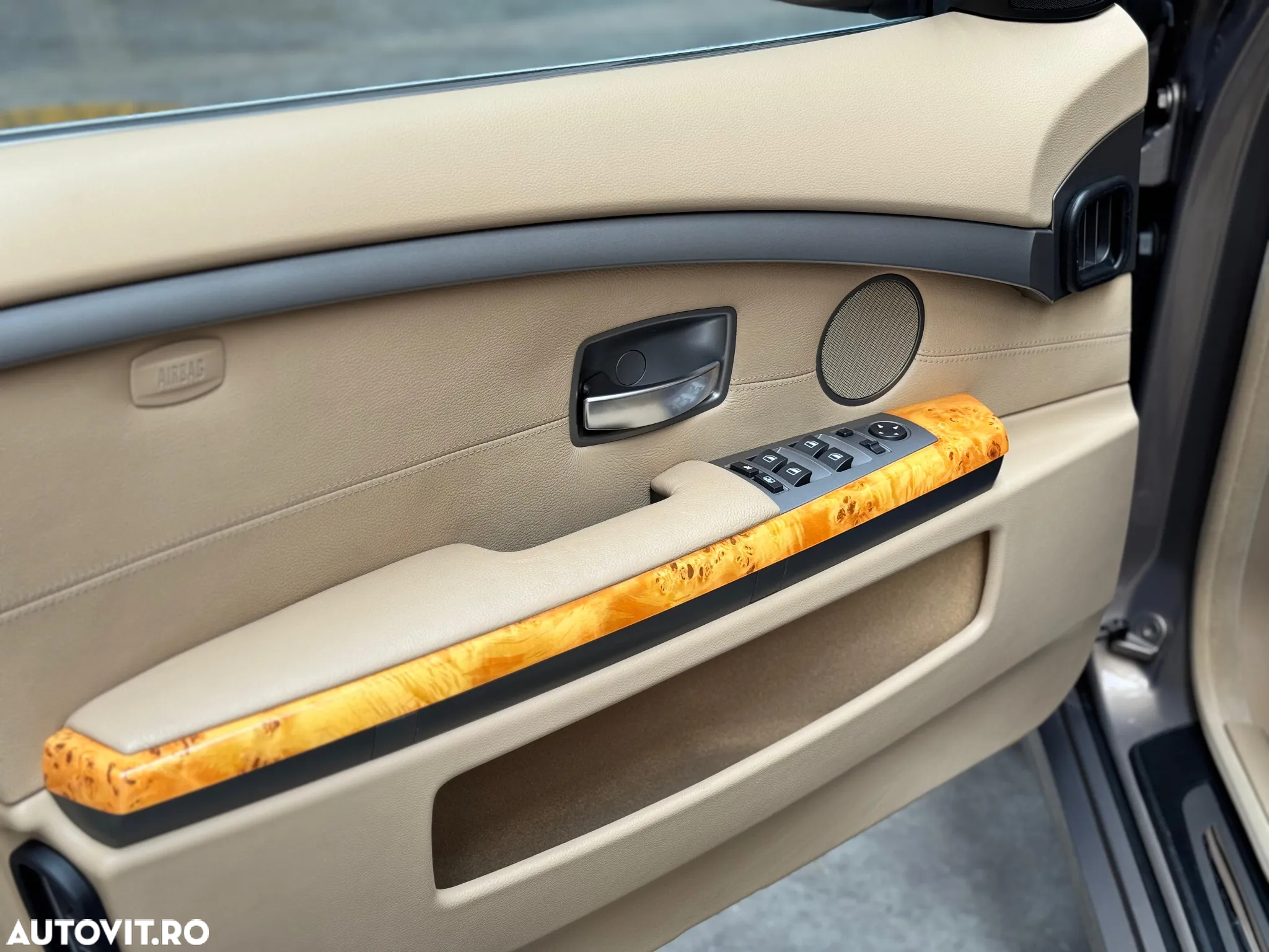 BMW Seria 7 745d - 22