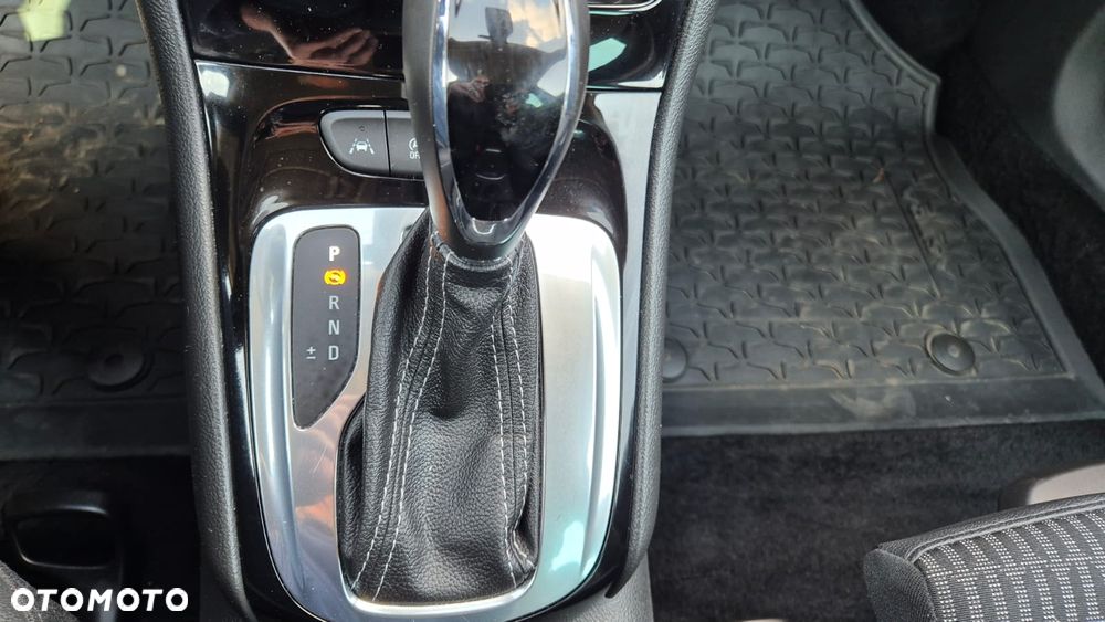 Opel Astra 1.5 D Start/Stop Automatik 2020 - 11