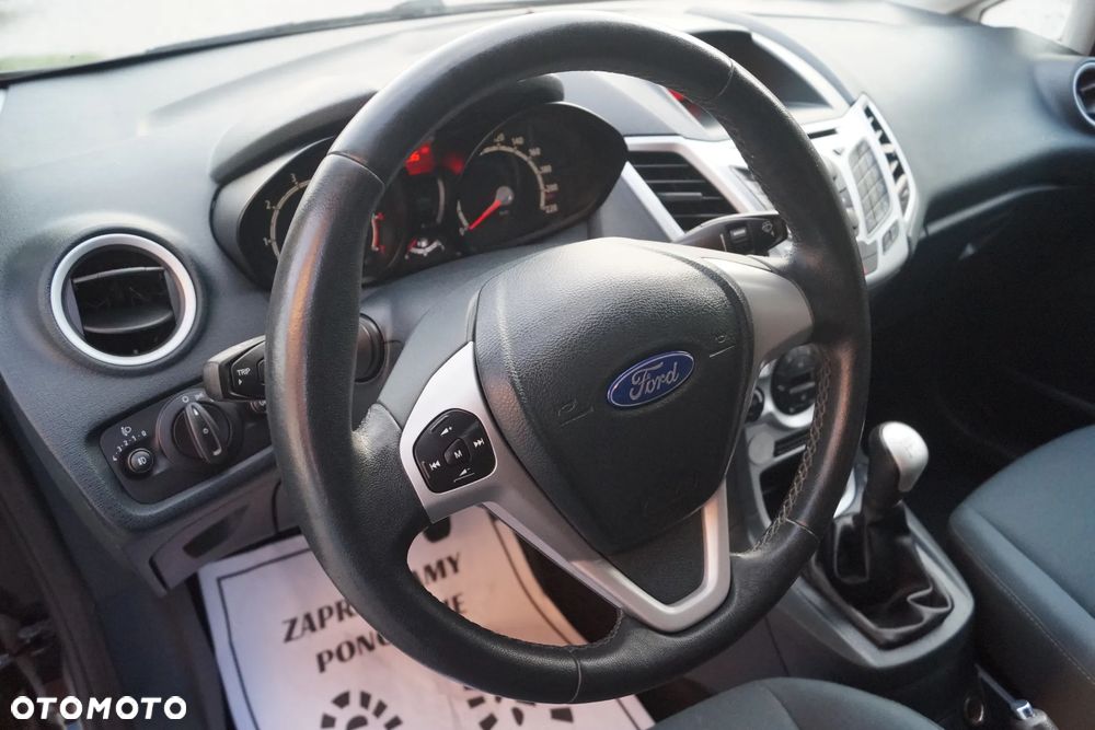 Ford Fiesta 1.25 Ghia EU5 - 19