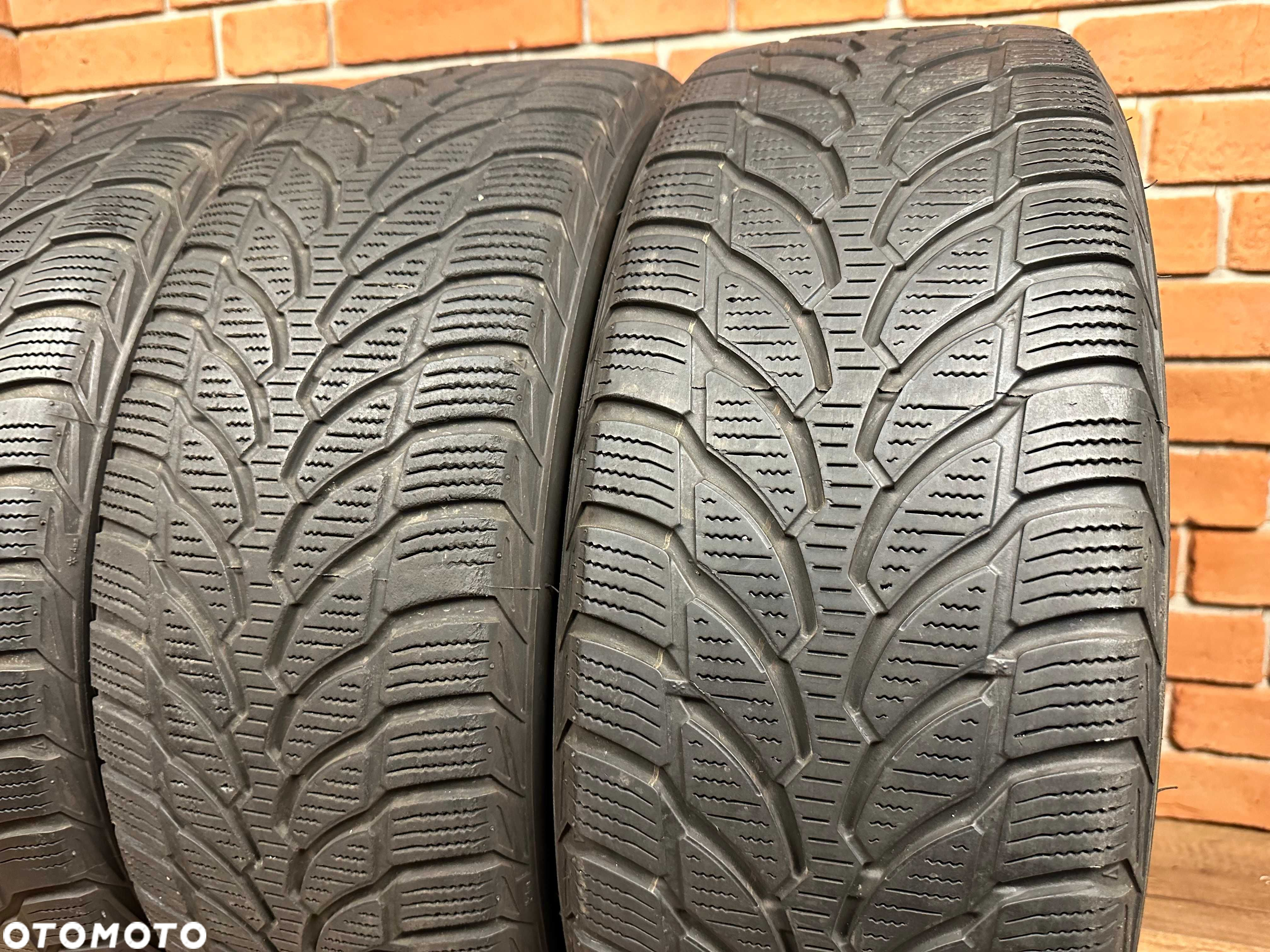 Opony Bridgestone Blizzak LM-32 205/60R16 - 2