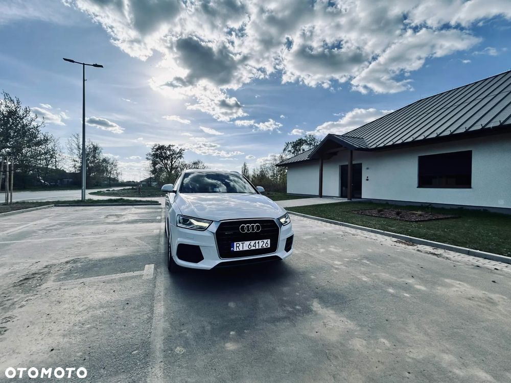 Audi Q3 - 1