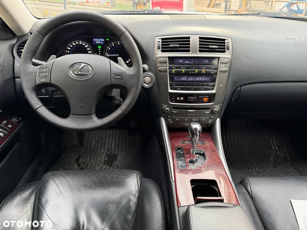 Lexus IS 250 Prestige - 16