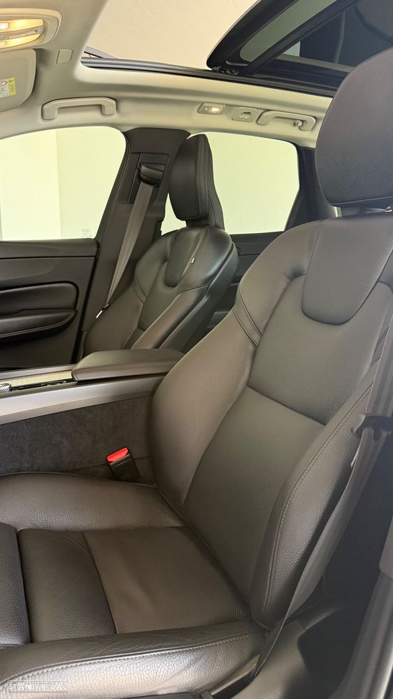 Volvo XC 60 2.0 T6 PHEV R-Design Expression AWD - 5