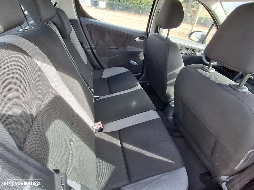 Peugeot 207 1.4 16V Open - 13