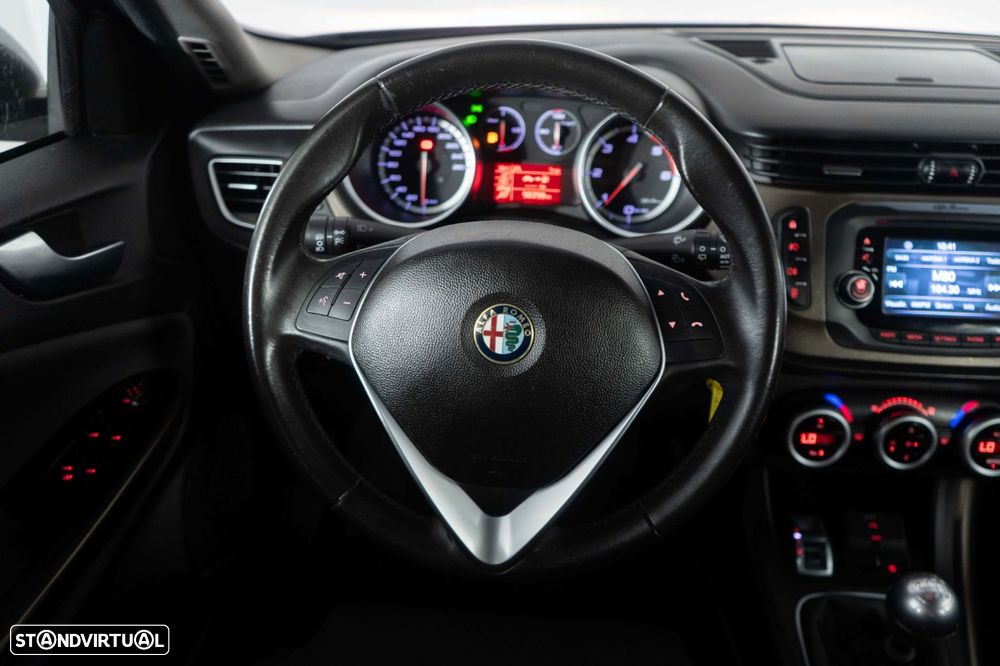 Alfa Romeo Giulietta 1.6 JTDM Exclusive - 25
