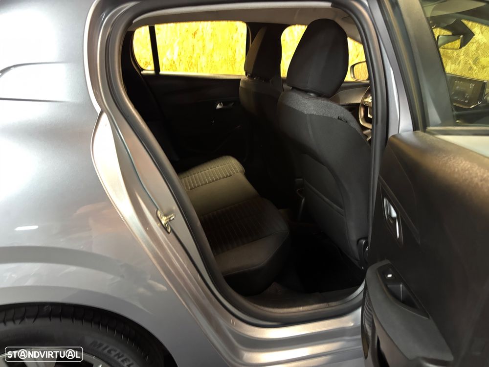 Peugeot 208 1.2 PureTech Active Pack - 10