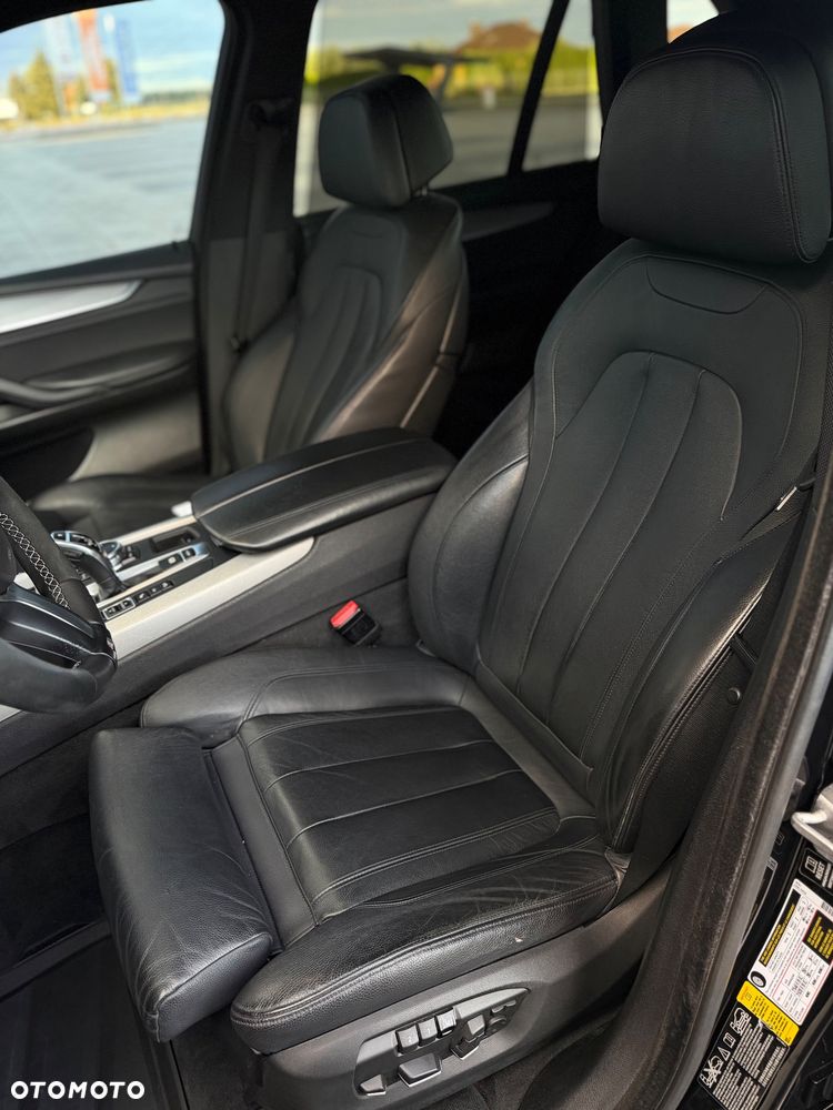 BMW X5 xDrive30d Sport-Aut - 37
