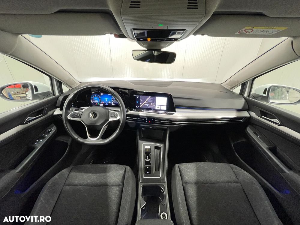 Volkswagen Golf 1.5 eTSI ACT DSG MHEV Life - 9