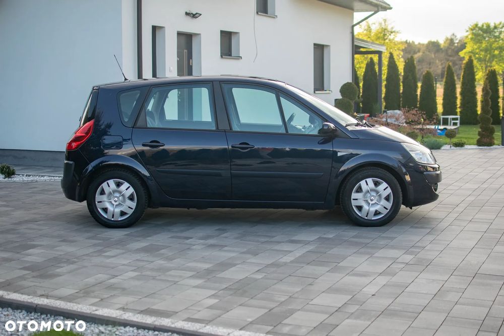 Renault Scenic - 11