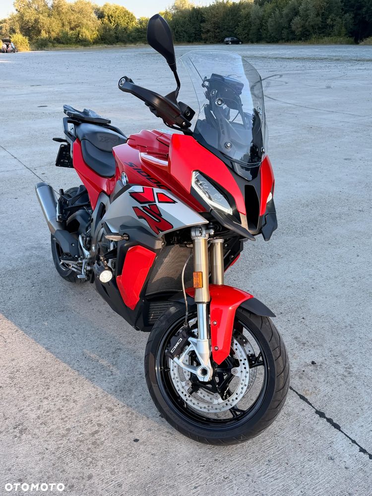 BMW XR - 1