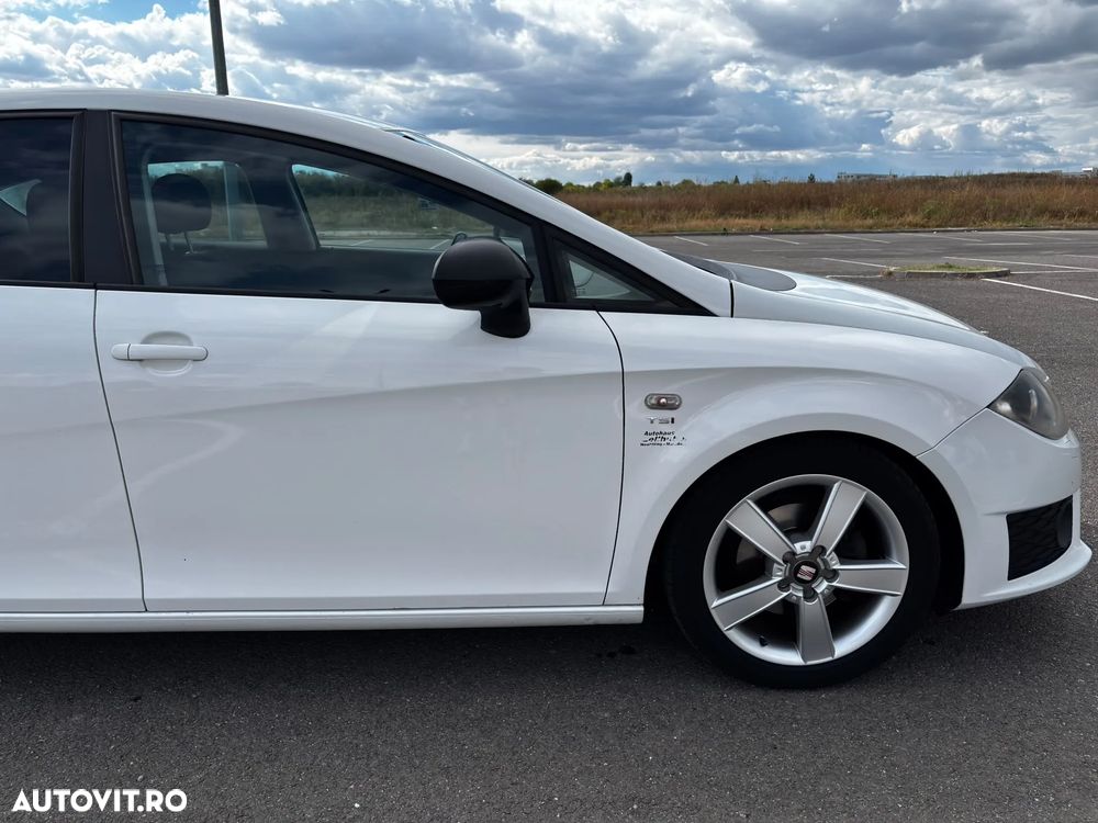 Seat Leon 2012 photo 3