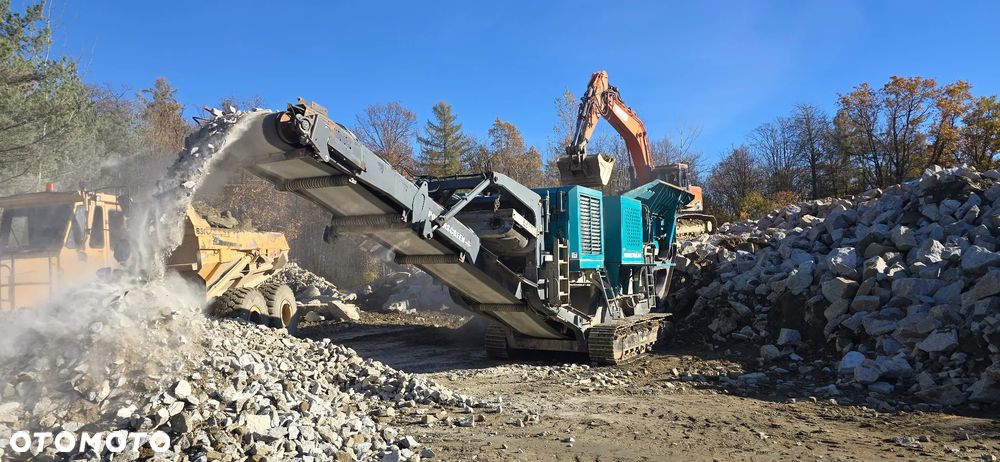 Powerscreen Premiertrak 400, wersja HA - 3