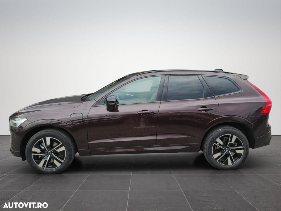 VOLVO XC60 2025 — imagine 4