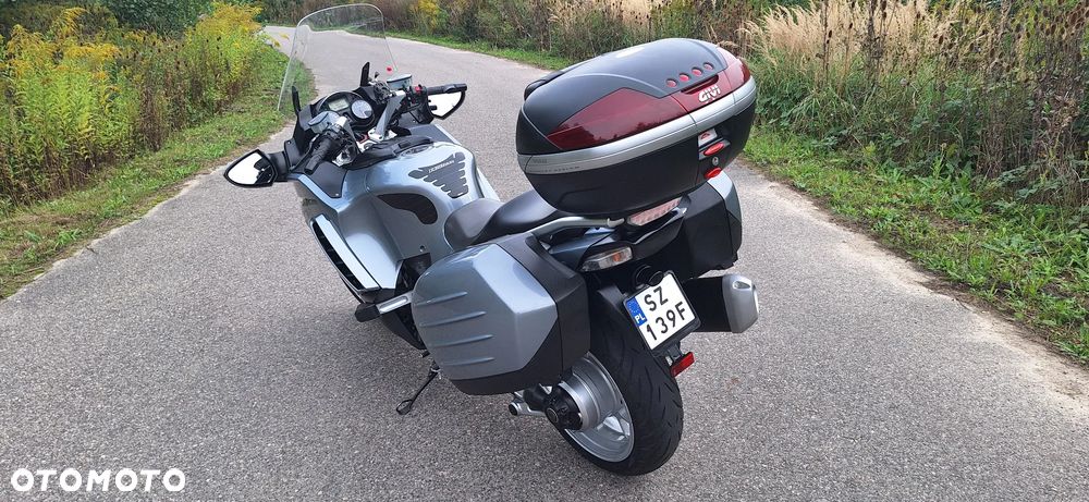 Kawasaki GTR - 5