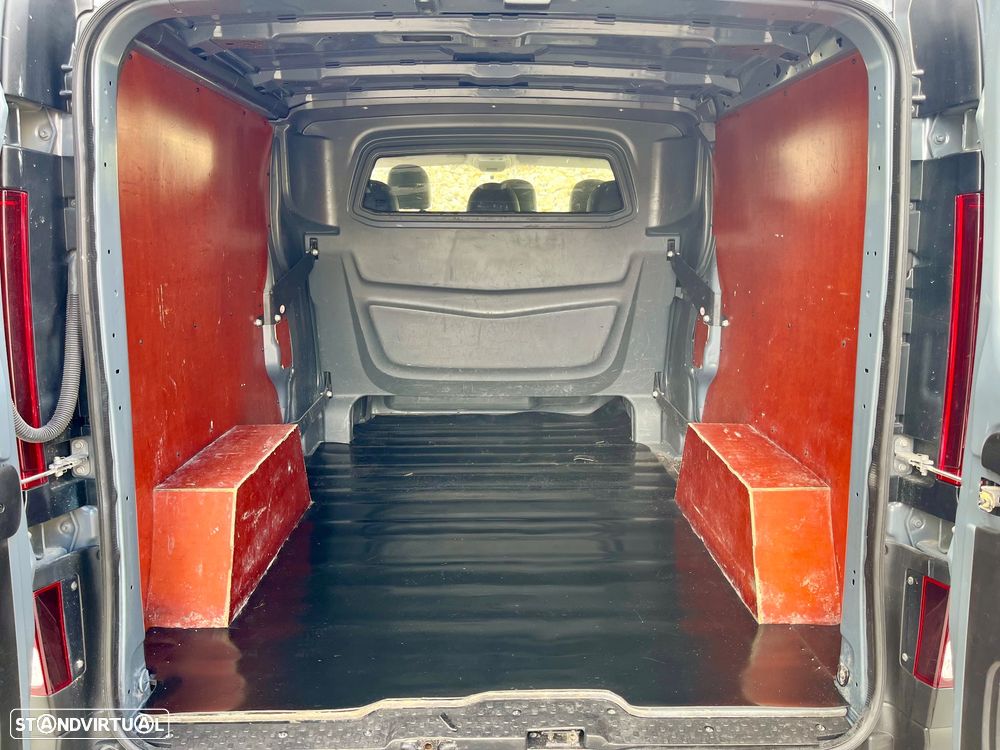 Renault Trafic 1.6 DCI Cabine dupla 6 lugares versão longa - 6