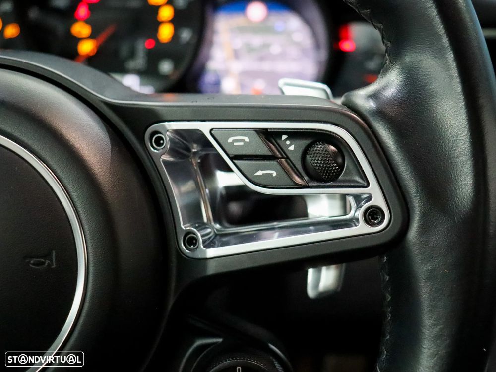 Porsche 911 (991) Carrera 2 PDK - 24