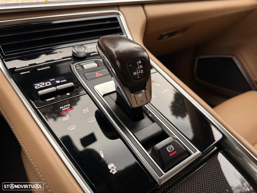 Porsche Panamera 4 S - 17