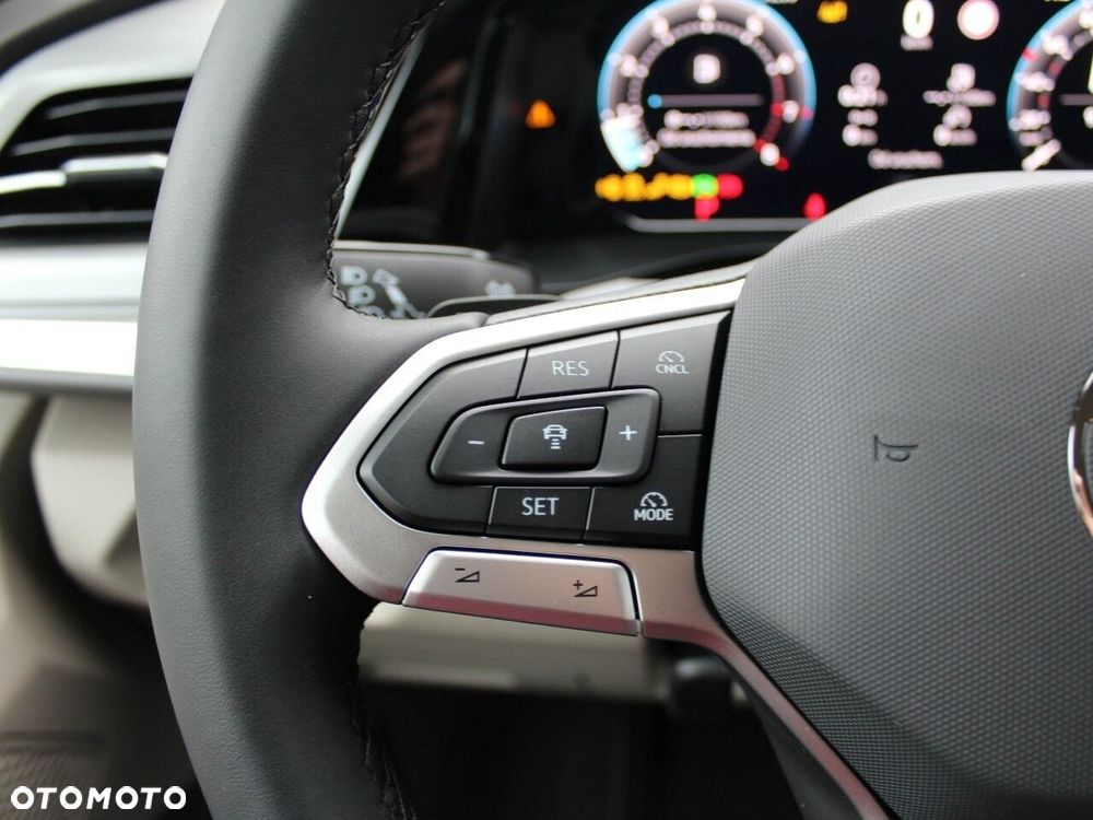 Volkswagen Multivan 2.0 TSI L2 Life DSG - 19