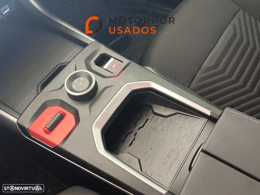 Jeep Compass 1.2 e-Hybrid First Edition DCT6 - 27