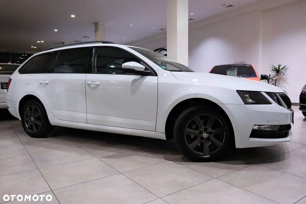 Skoda Octavia 2.0 TDI 4x4 Ambition DSG - 6