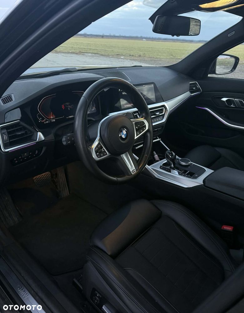 BMW Seria 3 330i - 7