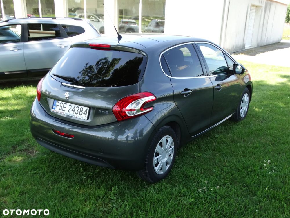 Peugeot 208 - 7