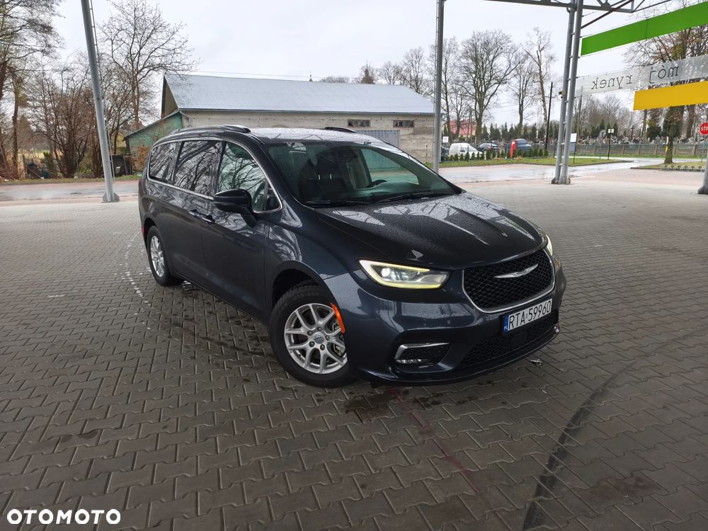 Chrysler Pacifica - 12