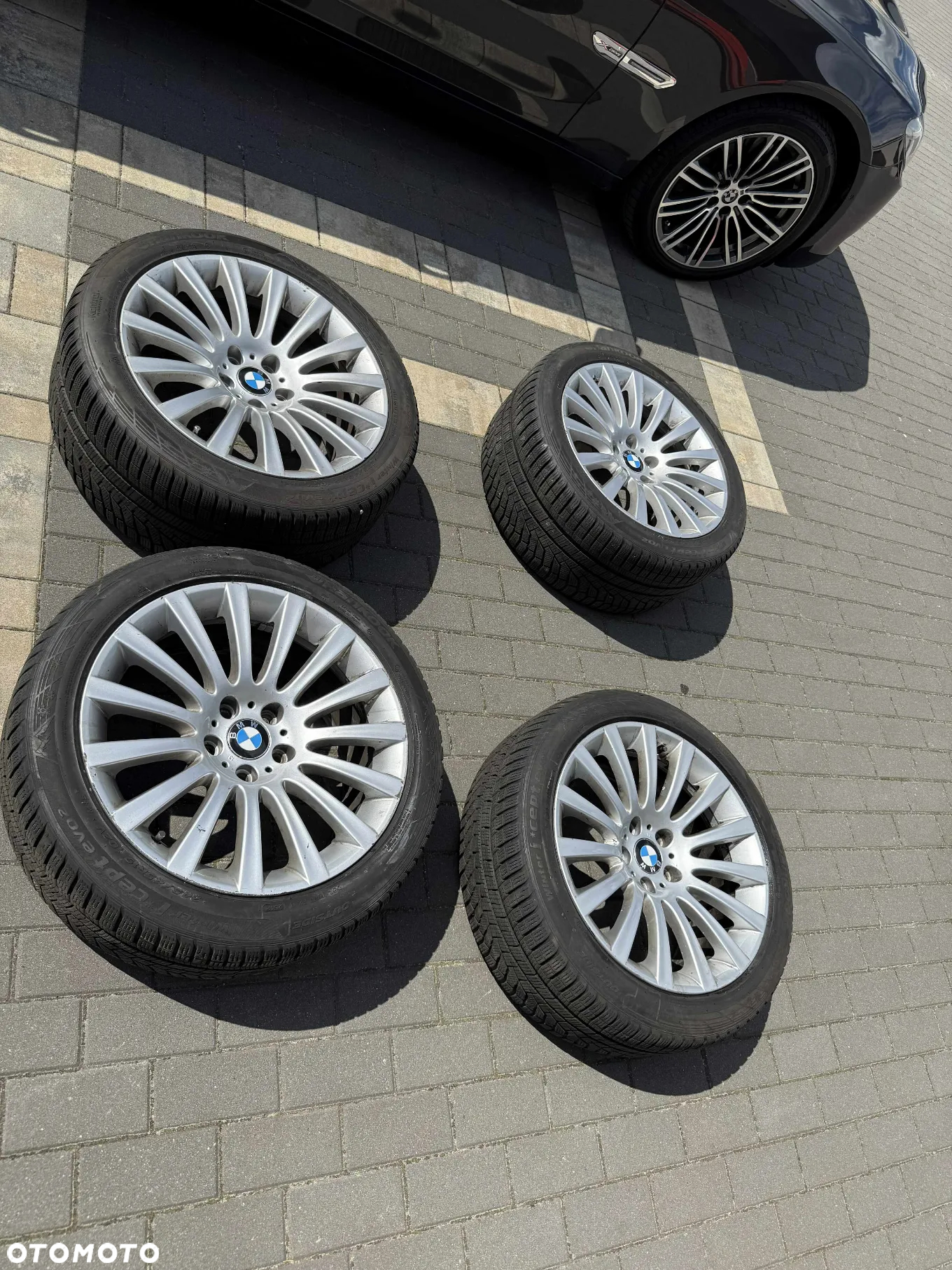 BMW Seria 7 750i xDrive - 34