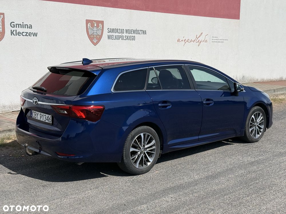 Toyota Avensis - 5