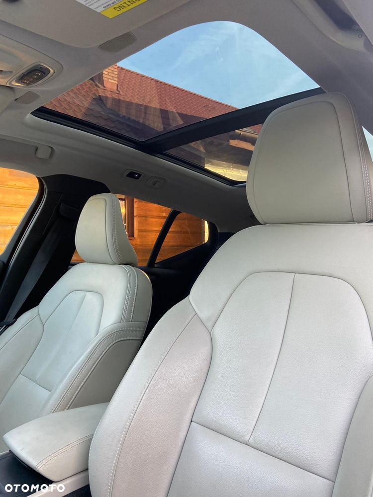 Volvo XC 40 B5 B AWD Ultimate Bright - 9