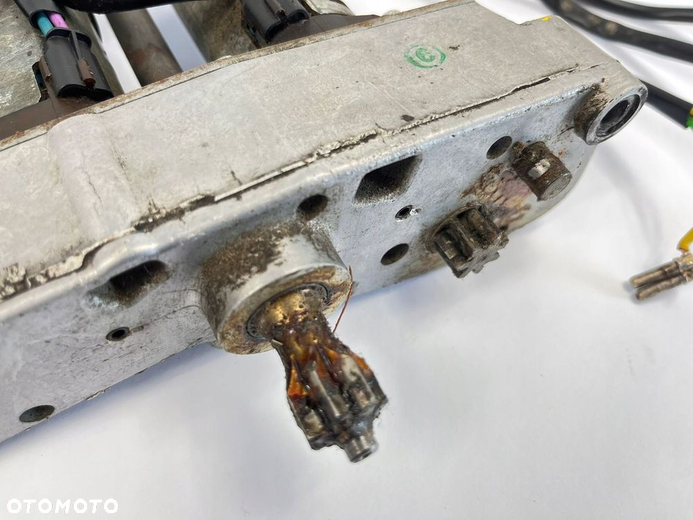 MECHANIZM ELEKTRYCZNEGO FOTELA SILNICZEK MERCEDES W124 COUPE CABRIO - 6