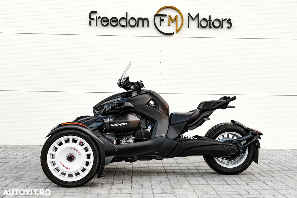 Can-Am Ryker 900 - 6