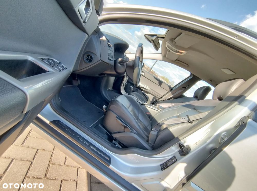 Volvo V50 - 9