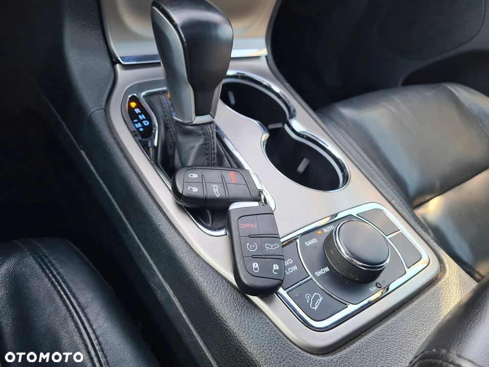 Jeep Grand Cherokee 3.6 V6 Limited - 29