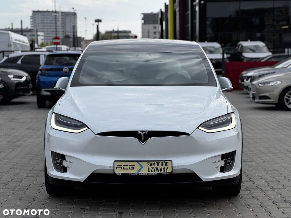Tesla Model X - 2